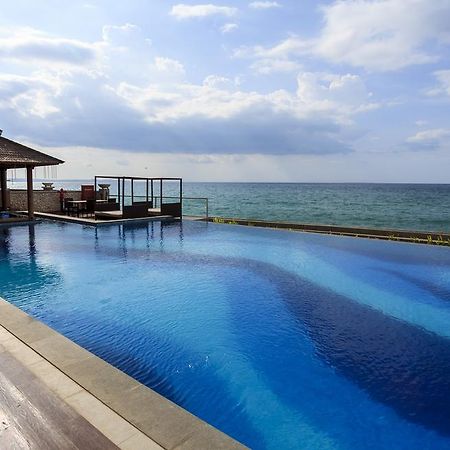 Hotel On The Rock Купанґ Екстер'єр фото